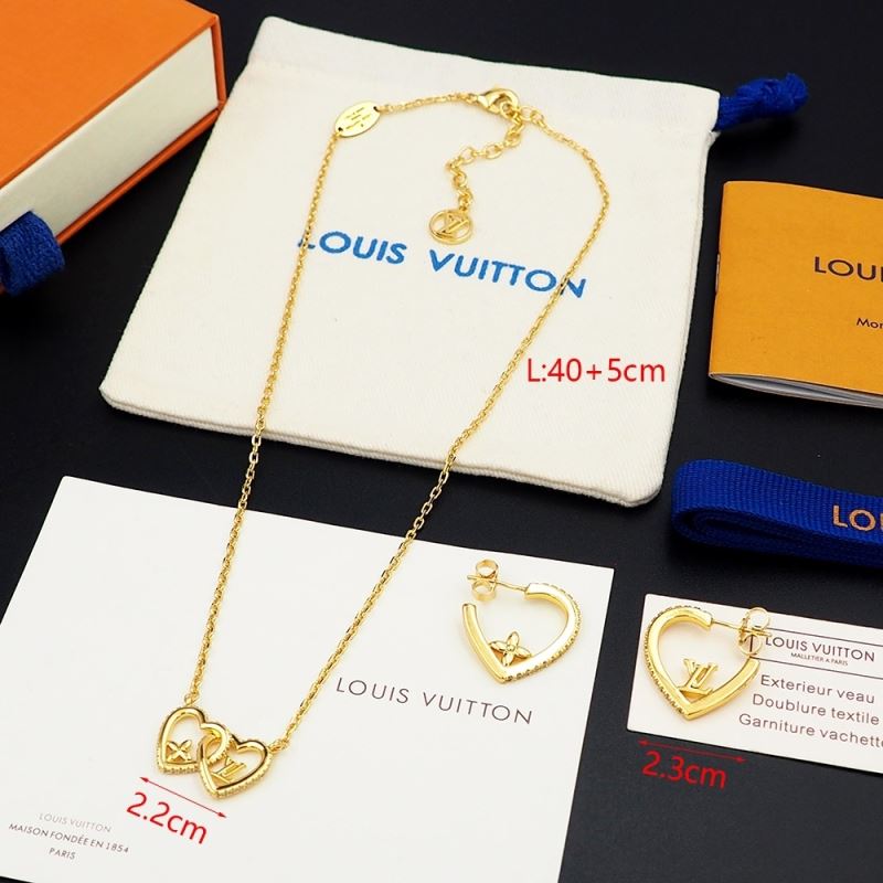 Louis Vuitton Necklaces